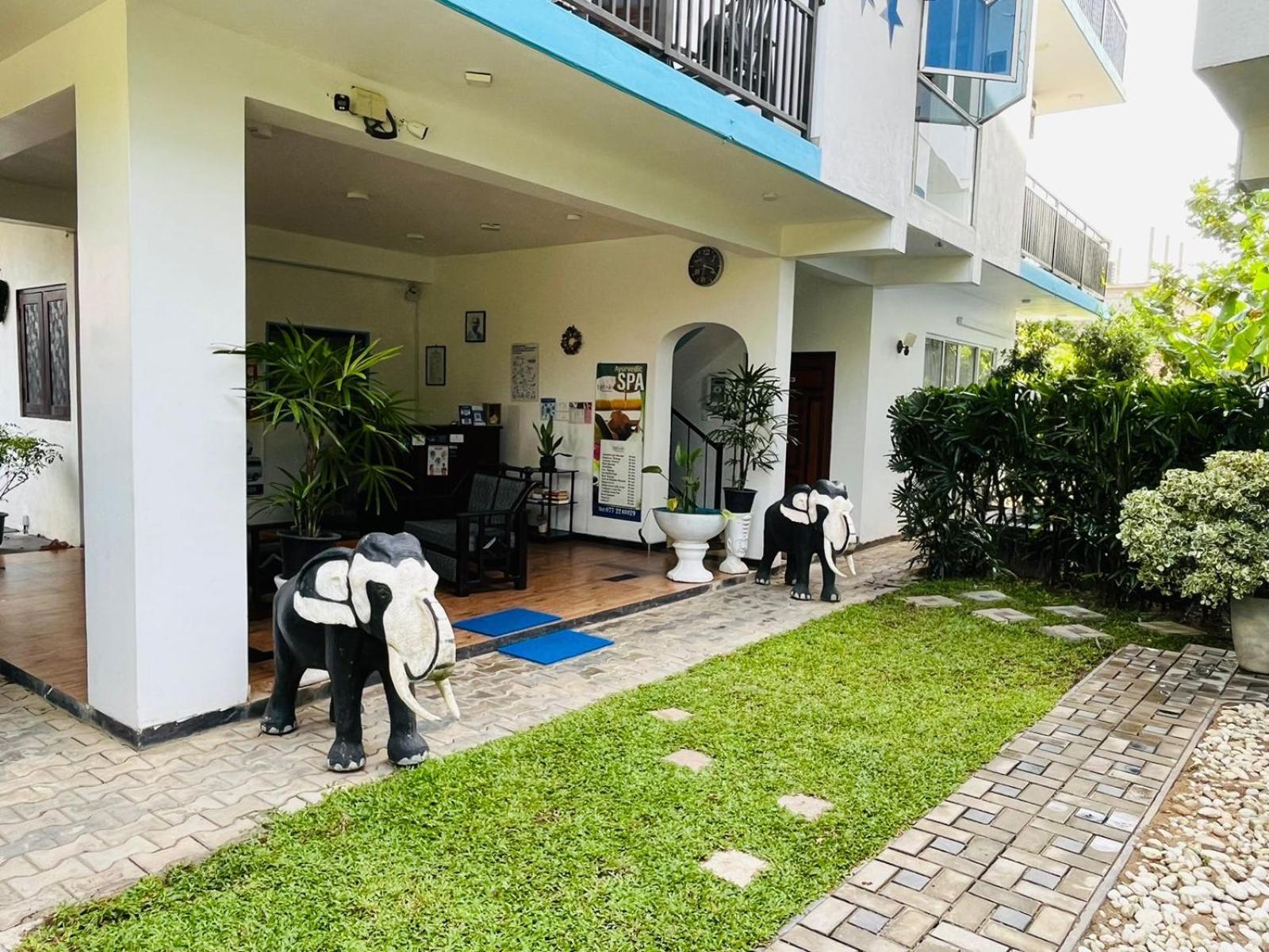 Nebula Residence Negombo Eksteriør bilde